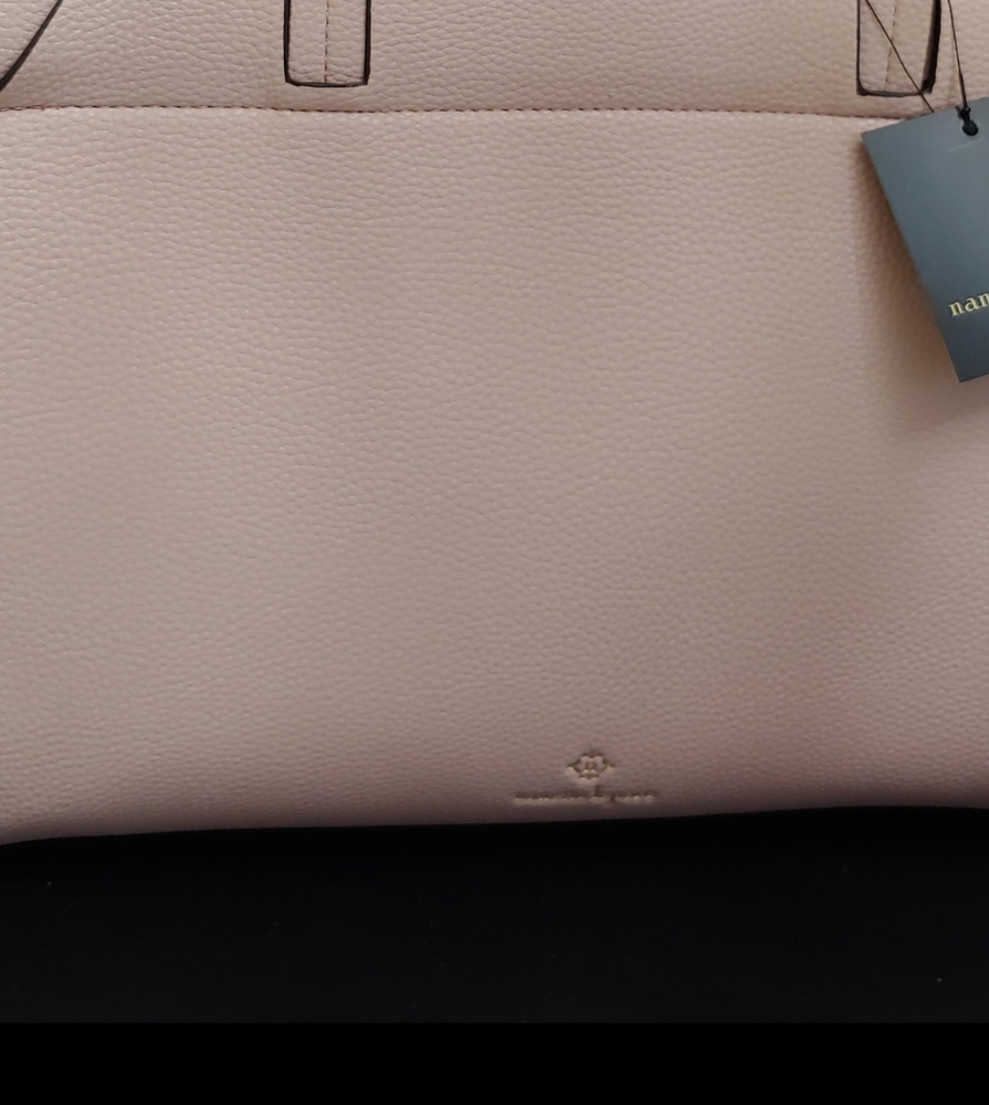 Purses - Picture 6 of 8